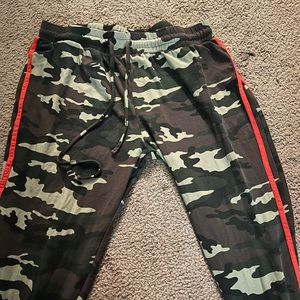 Womens Camo Sweatpants